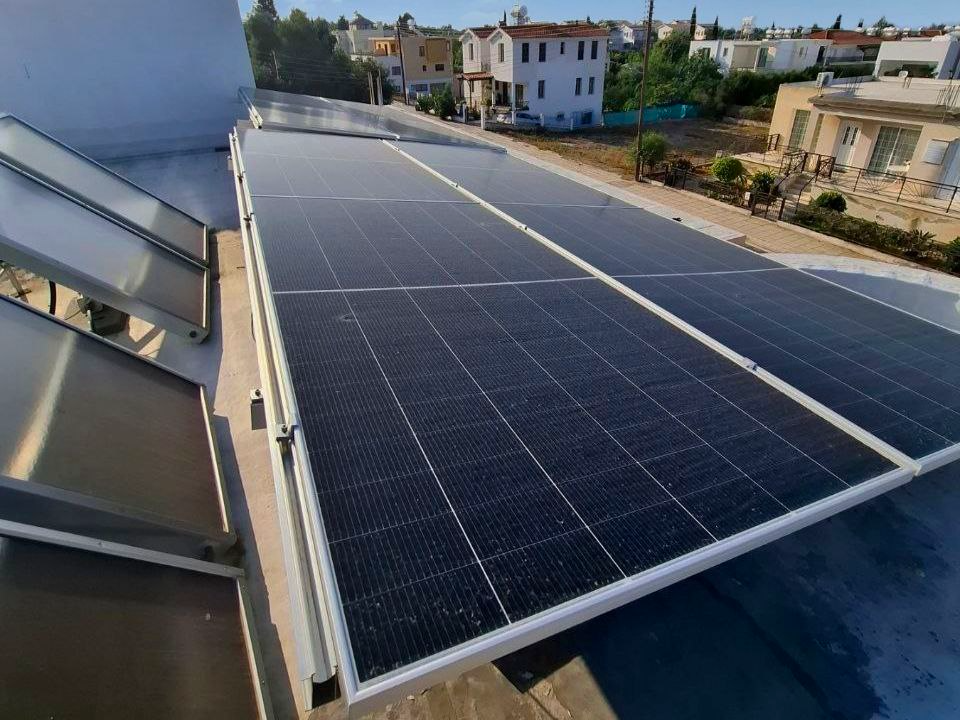 Grid-Tied Photovoltaic System 5.5kW Koloni